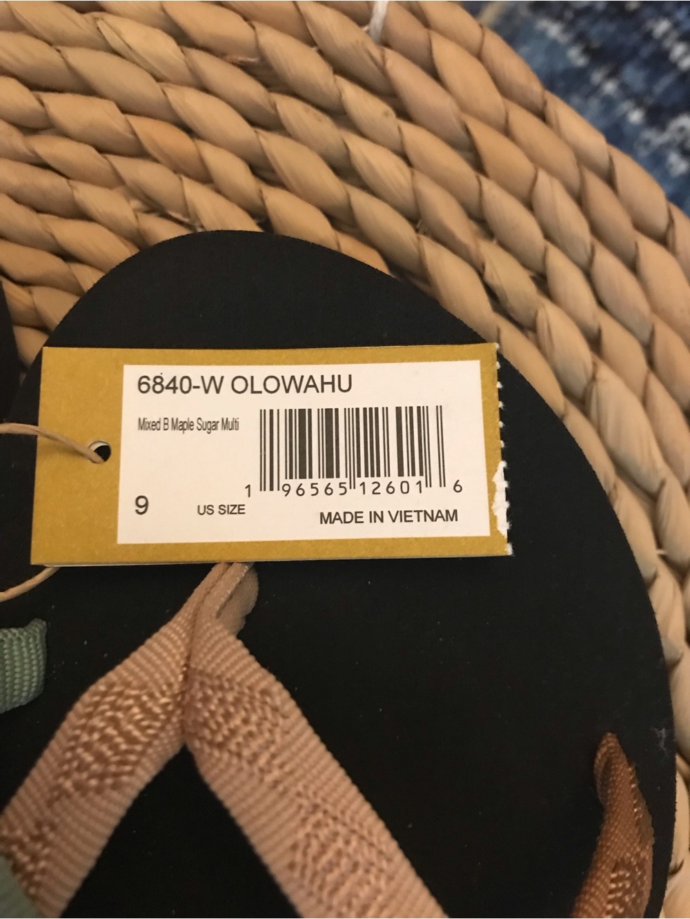 Teva Olowahu Sandals w/ Green & Tan Straps - Picture 6 of 7